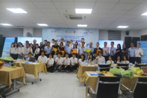 Toàn cảnh đêm Chung kết cuộc thi khởi nghiệp ISTARTUP 2026 tại VNU-IS